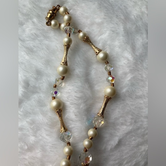 Vintage Aurora Borealis Crystals & Faux Pearls Tassel Necklace - Picture 5 of 9